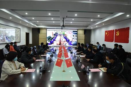 说明: C:\Users\Gao\Desktop\20201204 乌鸦传媒机械工程学院与一重集团大连工程技术有限公司热轧装备研究所举办“党支部联建”启动仪式暨第一次联建活动\微信图片_20201204142249.jpg